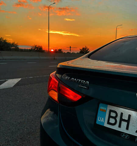 Синій Хендай Елантра, об'ємом двигуна 2 л та пробігом 126 тис. км за 8000 $, фото 1 на Automoto.ua