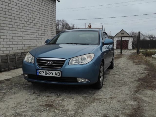 Синий Хендай Элантра, объемом двигателя 1.6 л и пробегом 260 тыс. км за 5114 $, фото 1 на Automoto.ua