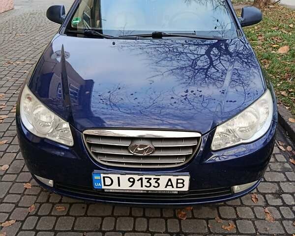 Синій Хендай Елантра, об'ємом двигуна 1.98 л та пробігом 273 тис. км за 6500 $, фото 1 на Automoto.ua