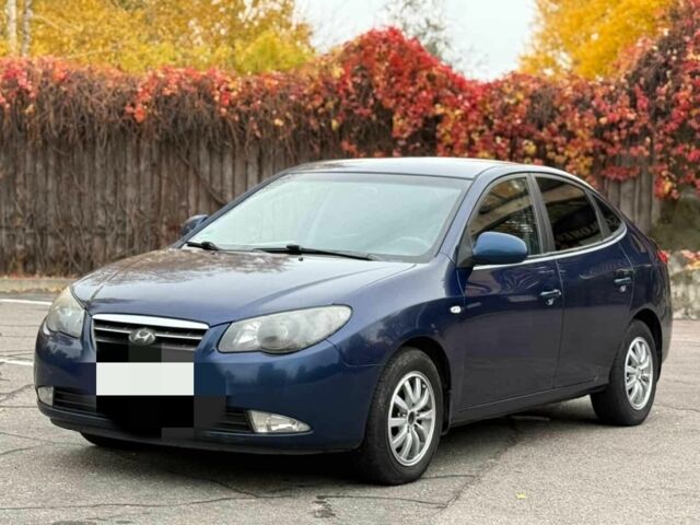 Синий Хендай Элантра, объемом двигателя 2 л и пробегом 284 тыс. км за 5499 $, фото 1 на Automoto.ua