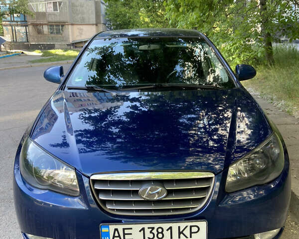 Синий Хендай Элантра, объемом двигателя 1.59 л и пробегом 273 тыс. км за 5300 $, фото 1 на Automoto.ua