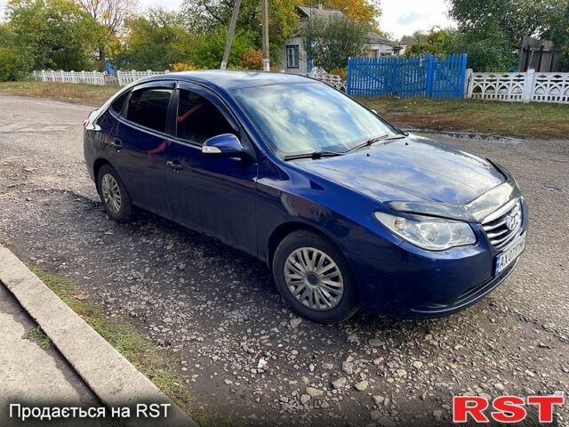 Синий Хендай Элантра, объемом двигателя 1.6 л и пробегом 210 тыс. км за 4000 $, фото 1 на Automoto.ua