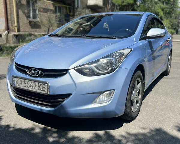 Хендай Элантра 2011 в Киеве на Automoto.ua Синий Хендай Элантра, объемом двигателя 1.8 л и пробегом 200 тыс. км за 8500 $, фото 1 на Automoto.ua