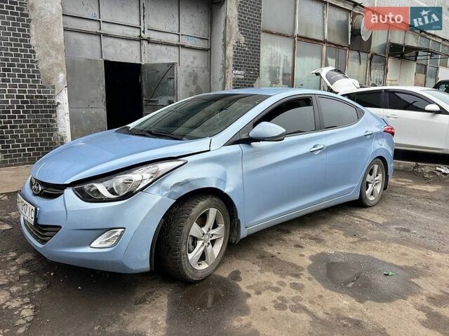 Синий Хендай Элантра, объемом двигателя 1.8 л и пробегом 42 тыс. км за 4000 $, фото 1 на Automoto.ua