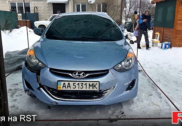 Синий Хендай Элантра, объемом двигателя 1.6 л и пробегом 16000 тыс. км за 5000 $, фото 1 на Automoto.ua