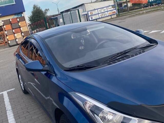 Синій Хендай Елантра, об'ємом двигуна 1.59 л та пробігом 240 тис. км за 9000 $, фото 1 на Automoto.ua