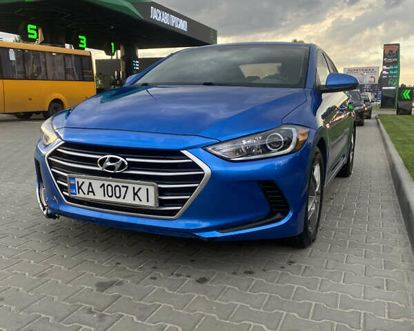 Синій Хендай Елантра, об'ємом двигуна 2 л та пробігом 194 тис. км за 9900 $, фото 1 на Automoto.ua