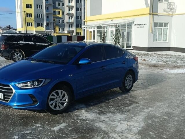 Синий Хендай Элантра, объемом двигателя 1.6 л и пробегом 124 тыс. км за 11200 $, фото 1 на Automoto.ua