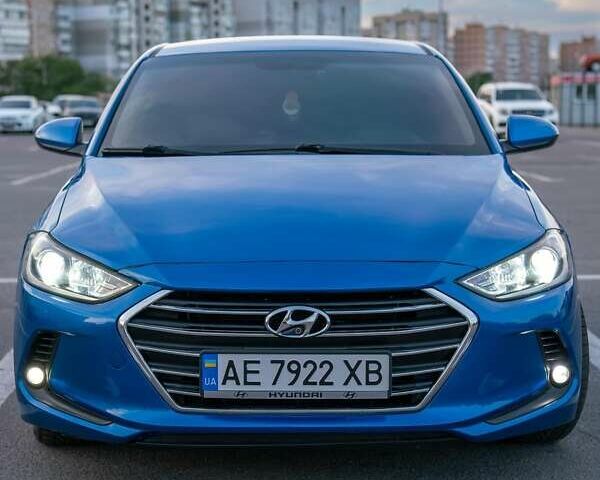 Синий Хендай Элантра, объемом двигателя 2 л и пробегом 117 тыс. км за 12500 $, фото 1 на Automoto.ua