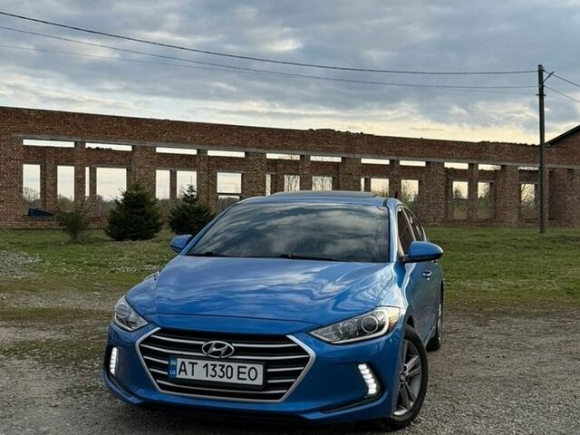 Синий Хендай Элантра, объемом двигателя 2 л и пробегом 180 тыс. км за 11800 $, фото 1 на Automoto.ua
