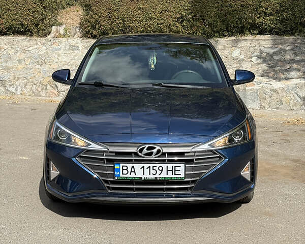 Синий Хендай Элантра, объемом двигателя 2 л и пробегом 50 тыс. км за 14500 $, фото 1 на Automoto.ua