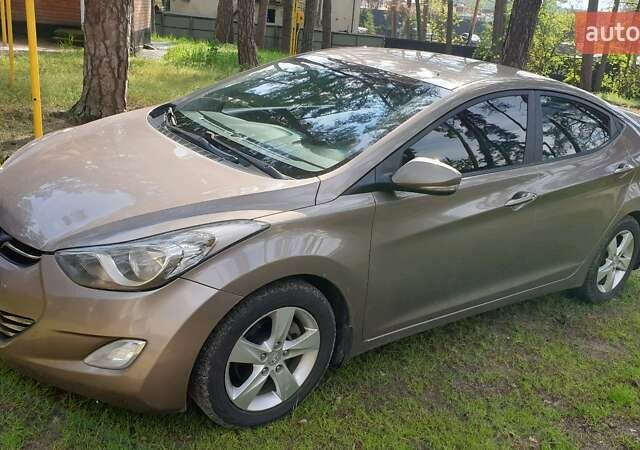 Помаранчевий Хендай Елантра, об'ємом двигуна 1.8 л та пробігом 263 тис. км за 8700 $, фото 1 на Automoto.ua