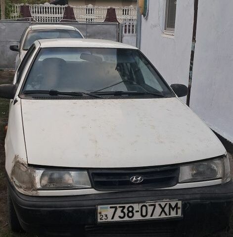 Білий Хендай Ексель, об'ємом двигуна 1.5 л та пробігом 328 тис. км за 502 $, фото 1 на Automoto.ua
