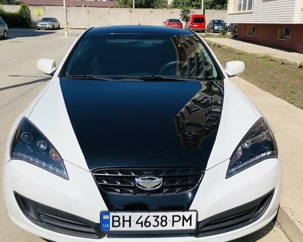 Белый Хендай Генезис, объемом двигателя 2 л и пробегом 172 тыс. км за 9100 $, фото 1 на Automoto.ua