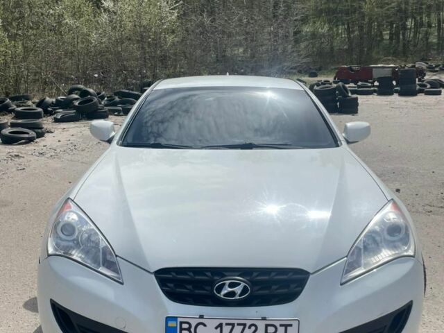 Білий Хендай Генезис, об'ємом двигуна 2 л та пробігом 130 тис. км за 7000 $, фото 1 на Automoto.ua