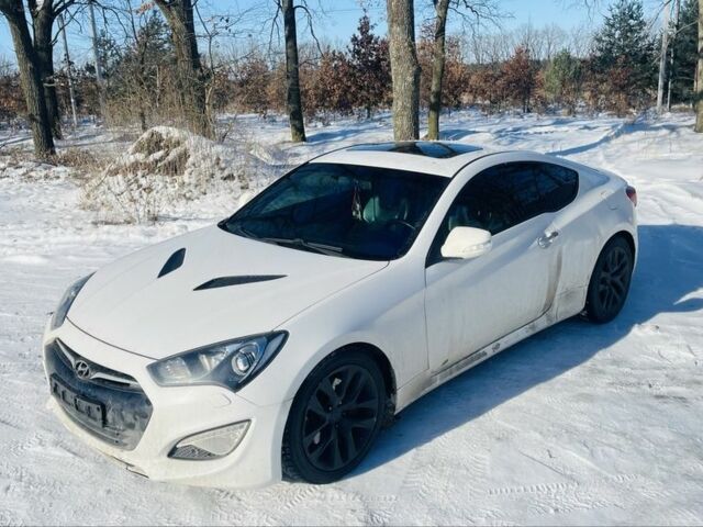 Білий Хендай Генезис, об'ємом двигуна 2 л та пробігом 92 тис. км за 7200 $, фото 1 на Automoto.ua