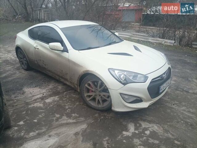 Бежевий Хендай Генезис, об'ємом двигуна 2 л та пробігом 152 тис. км за 10000 $, фото 1 на Automoto.ua