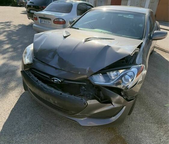 Серый Хендай Генезис, объемом двигателя 0 л и пробегом 130 тыс. км за 6500 $, фото 1 на Automoto.ua