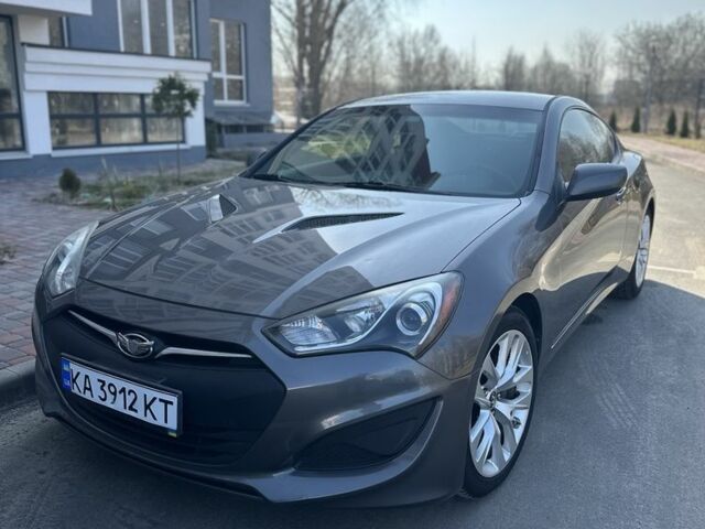 Серый Хендай Генезис, объемом двигателя 2 л и пробегом 166 тыс. км за 10400 $, фото 1 на Automoto.ua