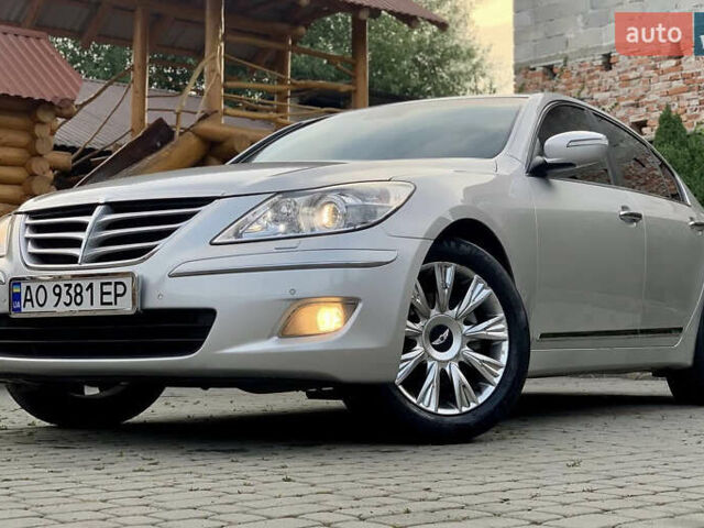 Серый Хендай Генезис, объемом двигателя 3.78 л и пробегом 271 тыс. км за 9999 $, фото 1 на Automoto.ua