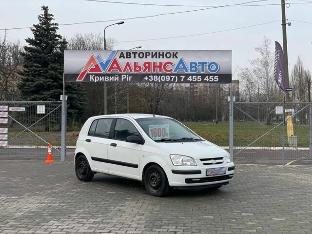 Белый Хендай Гетц, объемом двигателя 1.1 л и пробегом 140 тыс. км за 4400 $, фото 1 на Automoto.ua