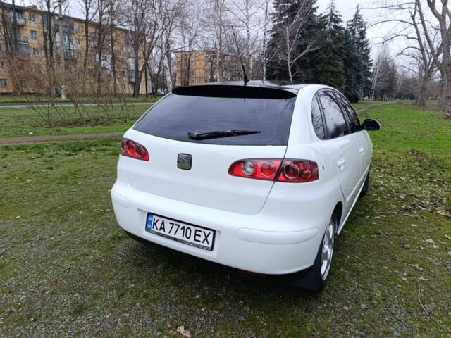 Білий Хендай Гетц, об'ємом двигуна 1.4 л та пробігом 205 тис. км за 3999 $, фото 1 на Automoto.ua