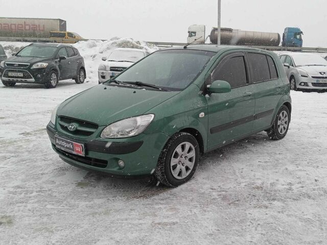 Белый Хендай Гетц, объемом двигателя 2.2 л и пробегом 142 тыс. км за 6890 $, фото 1 на Automoto.ua