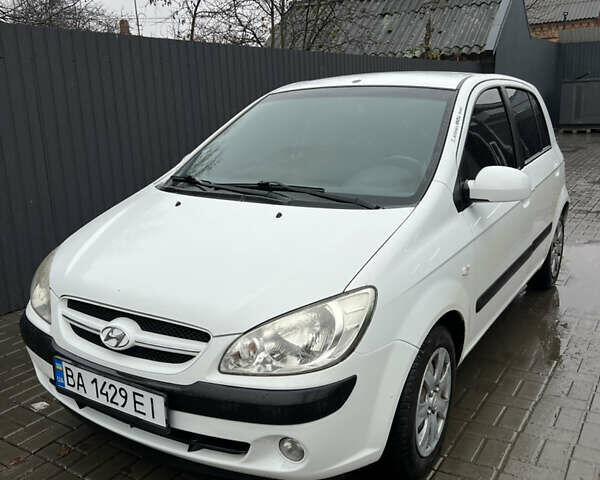 Білий Хендай Гетц, об'ємом двигуна 1.1 л та пробігом 206 тис. км за 4100 $, фото 1 на Automoto.ua