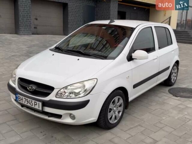 Белый Хендай Гетц, объемом двигателя 1.4 л и пробегом 102 тыс. км за 6400 $, фото 1 на Automoto.ua