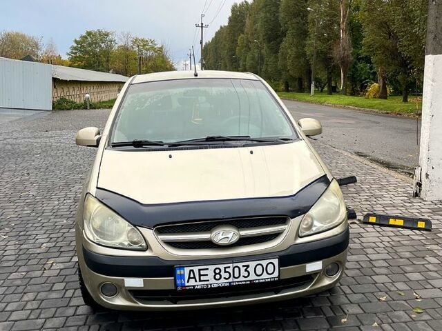Бежевый Хендай Гетц, объемом двигателя 1.4 л и пробегом 203 тыс. км за 4800 $, фото 1 на Automoto.ua