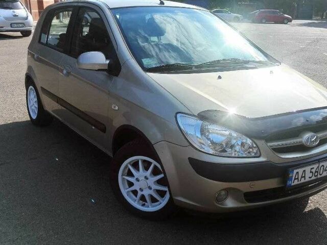 Бежевый Хендай Гетц, объемом двигателя 1.6 л и пробегом 200 тыс. км за 3300 $, фото 1 на Automoto.ua