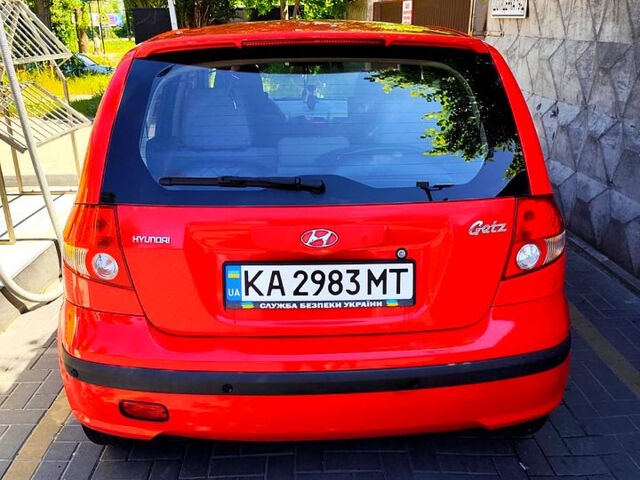 Червоний Хендай Гетц, об'ємом двигуна 1.6 л та пробігом 200 тис. км за 4200 $, фото 1 на Automoto.ua