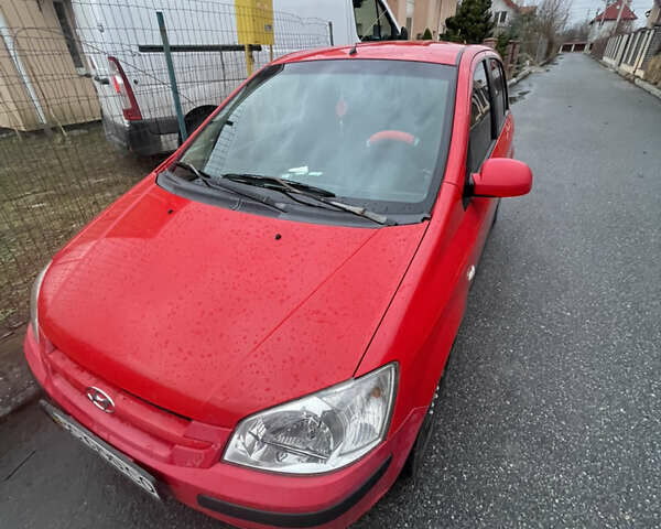 Червоний Хендай Гетц, об'ємом двигуна 1.34 л та пробігом 247 тис. км за 4100 $, фото 1 на Automoto.ua