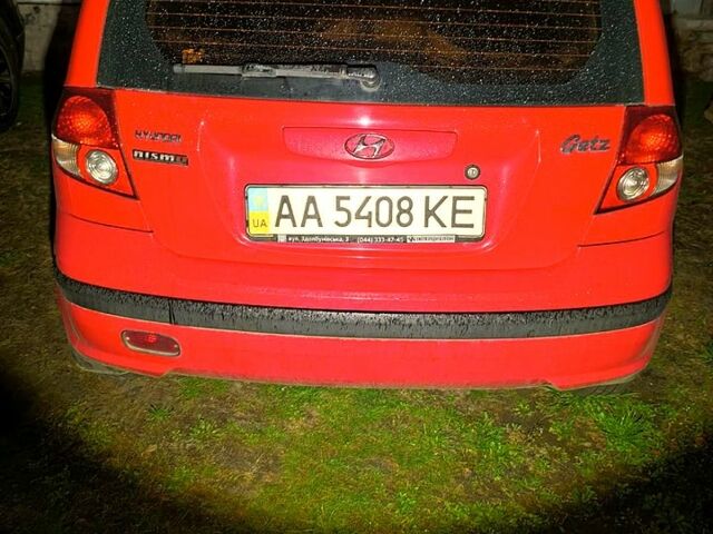 Червоний Хендай Гетц, об'ємом двигуна 1.3 л та пробігом 200 тис. км за 4000 $, фото 1 на Automoto.ua