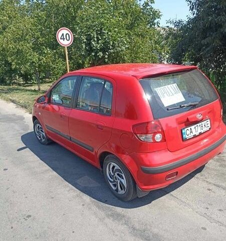 Красный Хендай Гетц, объемом двигателя 1.4 л и пробегом 290 тыс. км за 3700 $, фото 1 на Automoto.ua