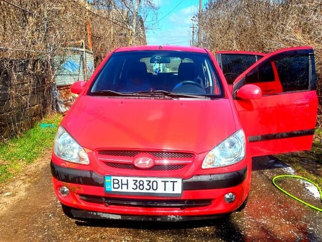 Красный Хендай Гетц, объемом двигателя 1.6 л и пробегом 0 тыс. км за 4000 $, фото 1 на Automoto.ua