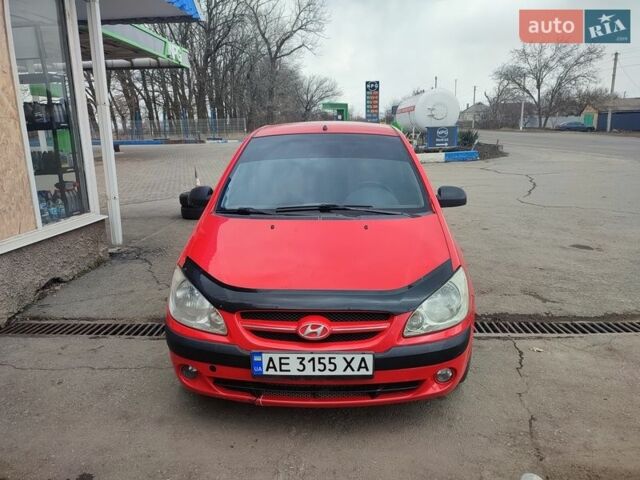 Красный Хендай Гетц, объемом двигателя 1.4 л и пробегом 146 тыс. км за 5500 $, фото 1 на Automoto.ua