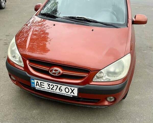 Красный Хендай Гетц, объемом двигателя 1.4 л и пробегом 197 тыс. км за 5750 $, фото 1 на Automoto.ua
