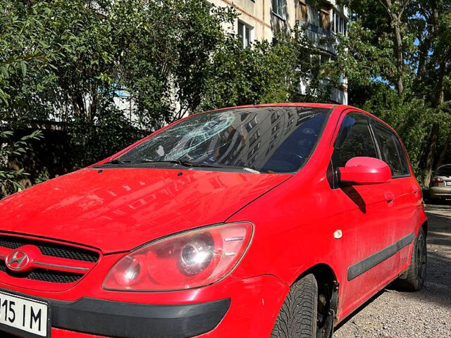 Красный Хендай Гетц, объемом двигателя 1.4 л и пробегом 190 тыс. км за 1500 $, фото 1 на Automoto.ua