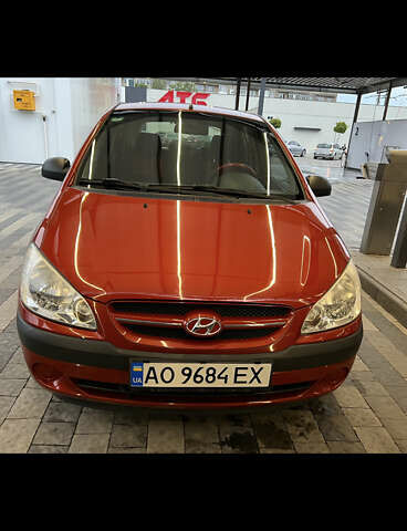 Красный Хендай Гетц, объемом двигателя 1.1 л и пробегом 170 тыс. км за 3848 $, фото 1 на Automoto.ua