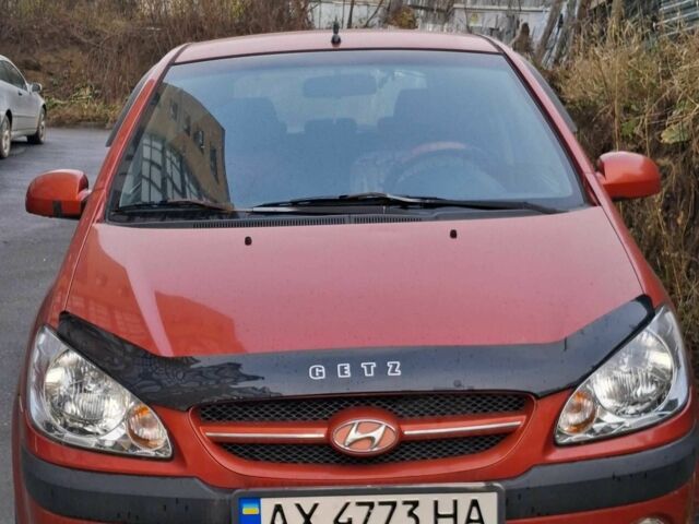 Красный Хендай Гетц, объемом двигателя 1.4 л и пробегом 148 тыс. км за 4400 $, фото 1 на Automoto.ua