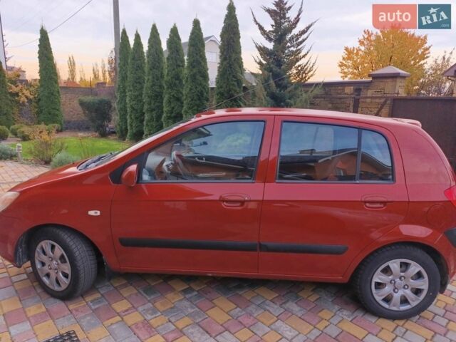 Красный Хендай Гетц, объемом двигателя 1.6 л и пробегом 198 тыс. км за 6000 $, фото 1 на Automoto.ua