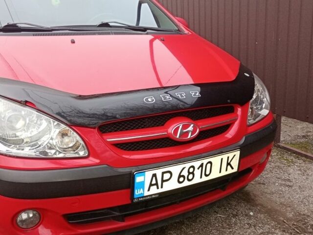 Красный Хендай Гетц, объемом двигателя 1.4 л и пробегом 200 тыс. км за 5500 $, фото 1 на Automoto.ua