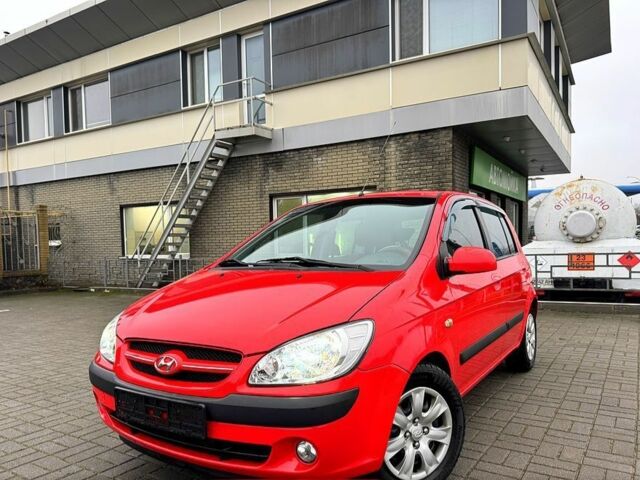 Красный Хендай Гетц, объемом двигателя 1.4 л и пробегом 143 тыс. км за 1800 $, фото 1 на Automoto.ua
