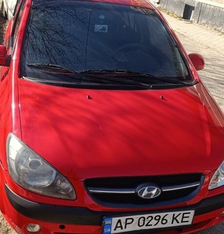 Червоний Хендай Гетц, об'ємом двигуна 1.4 л та пробігом 200 тис. км за 3300 $, фото 1 на Automoto.ua