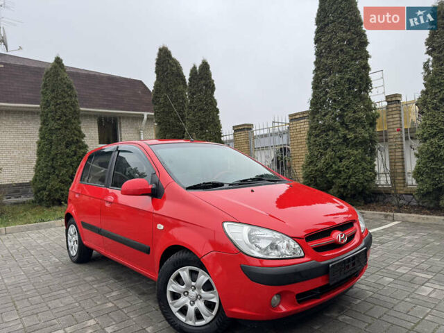 Красный Хендай Гетц, объемом двигателя 1.4 л и пробегом 144 тыс. км за 5499 $, фото 1 на Automoto.ua