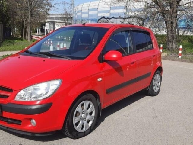 Червоний Хендай Гетц, об'ємом двигуна 1.4 л та пробігом 182 тис. км за 4000 $, фото 1 на Automoto.ua