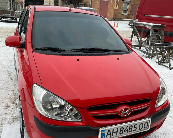 Красный Хендай Гетц, объемом двигателя 1.4 л и пробегом 186 тыс. км за 5400 $, фото 1 на Automoto.ua