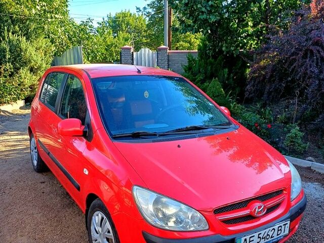 Червоний Хендай Гетц, об'ємом двигуна 1.6 л та пробігом 280 тис. км за 5100 $, фото 1 на Automoto.ua