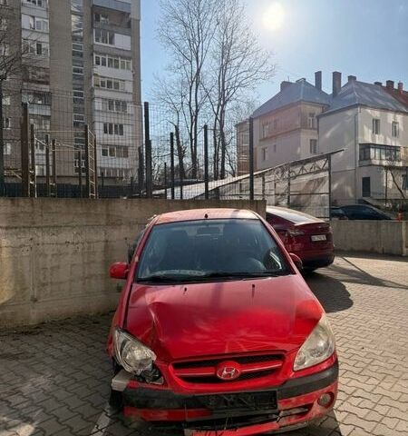 Красный Хендай Гетц, объемом двигателя 1.4 л и пробегом 167 тыс. км за 3500 $, фото 1 на Automoto.ua